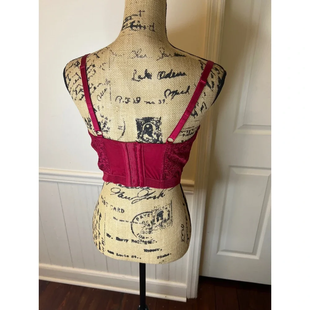 Victoria's Secret‎ Bra sexy plunge Adjustable Straps Hook Back sexy lined 36DD